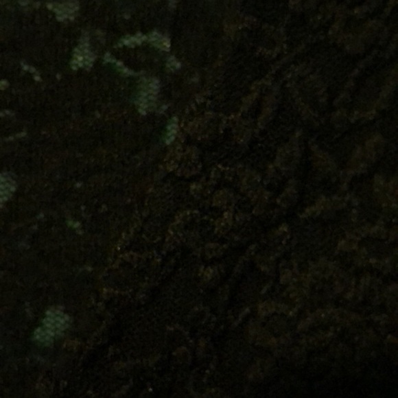 American Eagle Outfitter, Cute black lace blouse with bell sleeve. - Picture 4 of 5